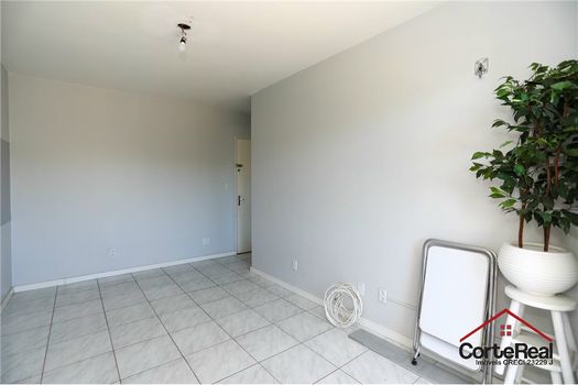 Foto 4 do(a) Apartamento de 1 quartos à venda em São Sebastião, Porto Alegre