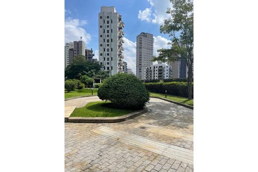 Foto 27 do(a) Apartamento de 4 quartos à venda em Vila Suzana, São Paulo