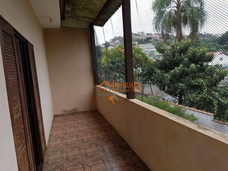 Foto 4 do(a) Fazenda / Sítio / Chácara de 3 quartos à venda em Recreio São Jorge, Guarulhos