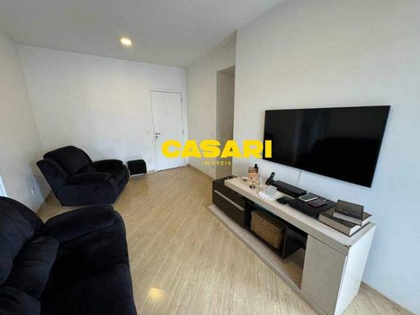 Foto 3 do(a) Apartamento de 3 quartos à venda em Vila Gilda, Santo André