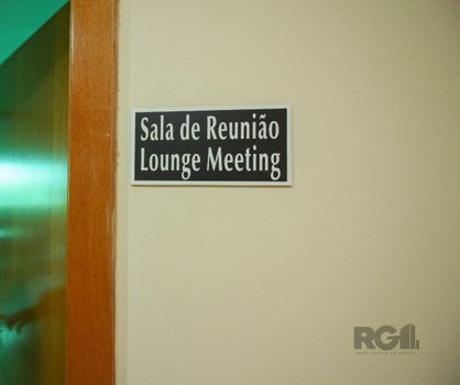 Foto 21 do(a) Sala / Conjunto Comercial false para alugar em Santa Maria Goretti, Porto Alegre