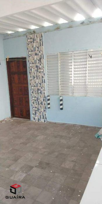 Foto 4 do(a) Casa de 2 quartos à venda em Jardim Marek, Santo André