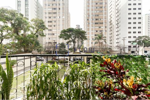 Foto 9 do(a) Apartamento de 4 quartos à venda em Indianópolis, São Paulo