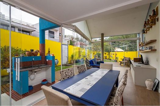 Foto 4 do(a) Casa de 3 quartos à venda em Santa Cândida, Curitiba