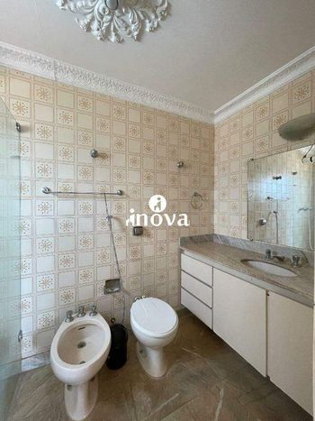 Foto 9 do(a) Apartamento de 4 quartos à venda em Centro, Uberaba