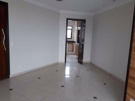 Foto 6 do(a) Apartamento de 3 quartos à venda em Cambuci, São Paulo