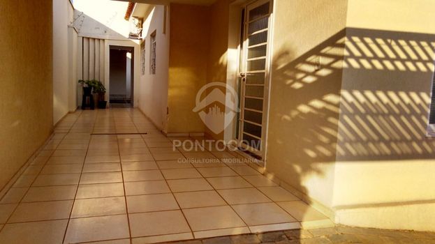 Foto 4 do(a) Casa de 3 quartos à venda em Jardim Urano, São José do Rio Preto