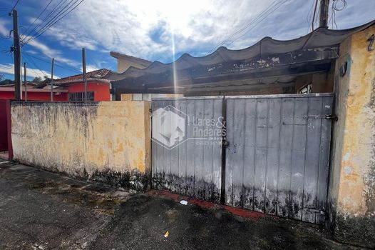 Foto 1 do(a) Casa de 4 quartos à venda em Suíssa, Ribeirão Pires