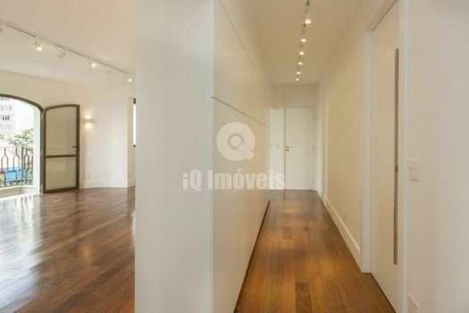 Foto 5 do(a) Apartamento de 3 quartos à venda em Jardim Paulista, São Paulo