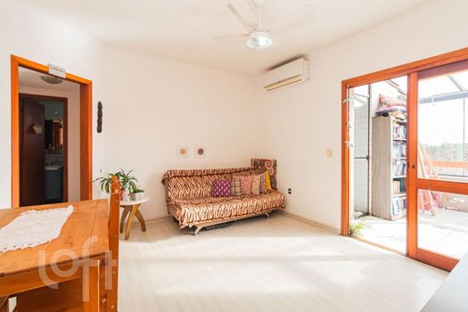 Foto 6 do(a) Apartamento de 2 quartos à venda em Vila Ipiranga, Porto Alegre