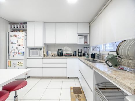 Foto 13 do(a) Apartamento de 4 quartos à venda em Menino Deus, Porto Alegre