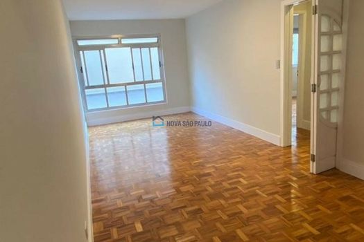 Foto 3 do(a) Apartamento de 2 quartos à venda em Indianópolis, São Paulo