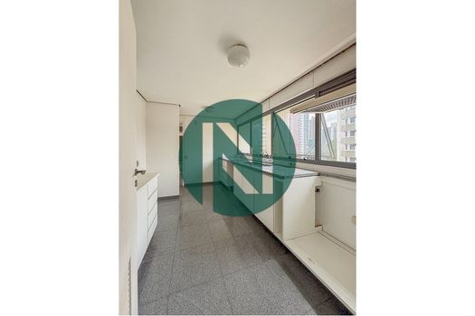 Foto 23 do(a) Apartamento de 4 quartos à venda em Jardim Londrina, São Paulo