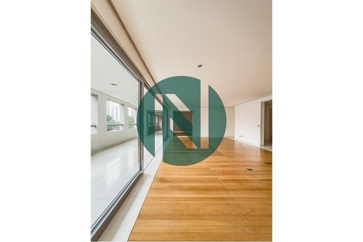 Foto 8 do(a) Apartamento de 4 quartos à venda em Jardim Londrina, São Paulo
