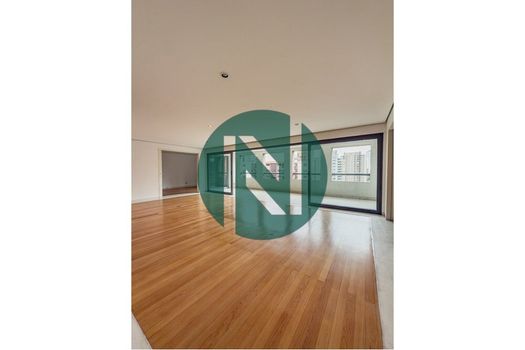 Foto 6 do(a) Apartamento de 4 quartos à venda em Jardim Londrina, São Paulo