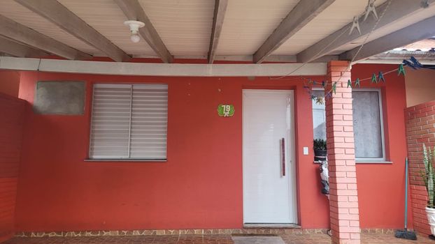 Foto 2 do(a) Casa de 2 quartos à venda em Pasqualini, Sapucaia do Sul