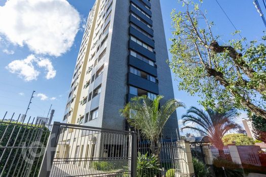 Foto 22 do(a) Apartamento de 3 quartos à venda em Petrópolis, Porto Alegre