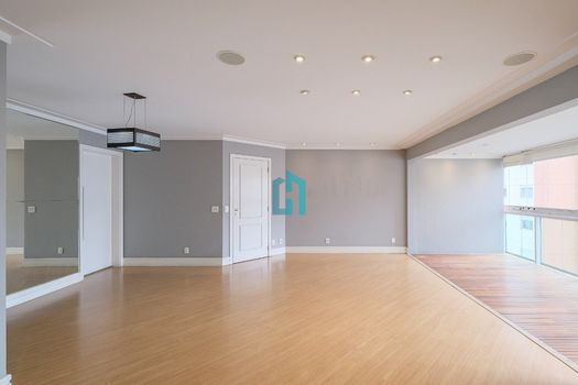 Foto 6 do(a) Apartamento de 3 quartos à venda em Vila Olímpia, São Paulo