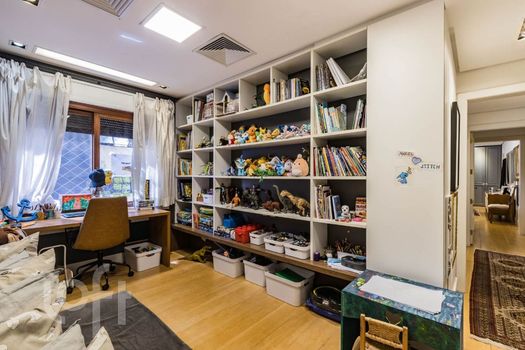 Foto 39 do(a) Apartamento de 3 quartos à venda em Moinhos de Vento, Porto Alegre