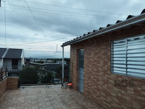 Foto 4 do(a) Casa de 2 quartos à venda em Jardim do Bosque, Cachoeirinha
