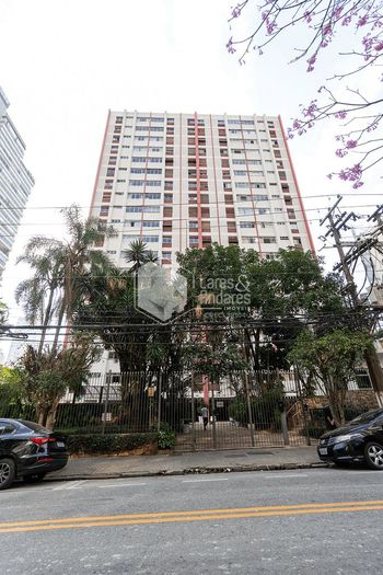 Foto 2 do(a) Apartamento de 3 quartos à venda em Vila Nova Conceição, São Paulo
