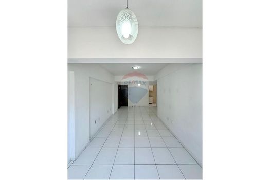 Foto 3 do(a) Apartamento de 3 quartos à venda em Barro Vermelho, Natal