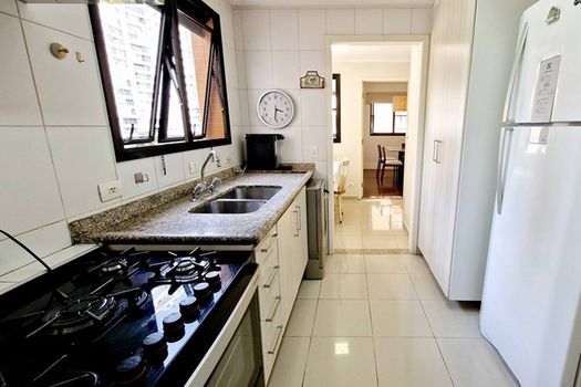 Foto 10 do(a) Apartamento de 3 quartos à venda em Jardim Fonte do Morumbi, São Paulo