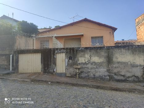 Foto 2 do(a) Casa de 4 quartos à venda em São Benedito, Santa Luzia