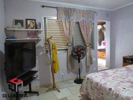 Foto 8 do(a) Casa de 5 quartos à venda em Vila Gonçalves, São Bernardo do Campo