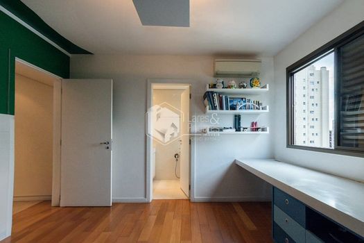 Foto 2 do(a) Cobertura de 3 quartos à venda em Moema, São Paulo
