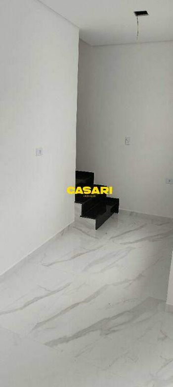 Foto 3 do(a) Cobertura de 2 quartos à venda em Vila Assunção, Santo André