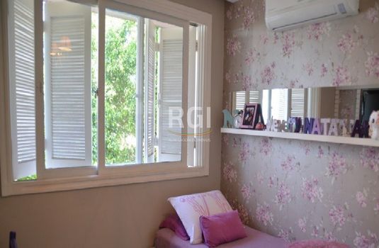 Foto 5 do(a) Apartamento de 2 quartos à venda em Chácara das Pedras, Porto Alegre