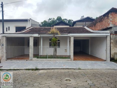 Foto 1 do(a) Casa de 3 quartos à venda em Itoupavazinha, Blumenau