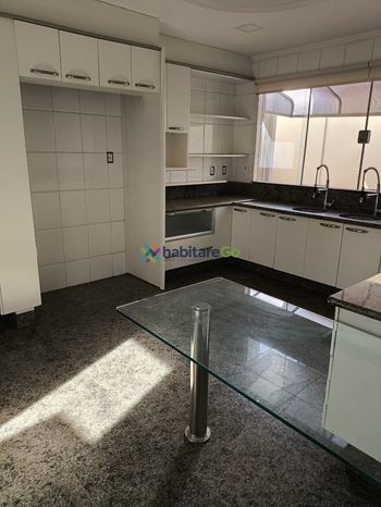 Foto 20 do(a) Casa de 7 quartos à venda em Setor Sul, Goiânia