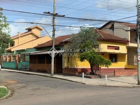 Foto 4 do(a) Casa de 3 quartos à venda em Jardim Itu, Porto Alegre