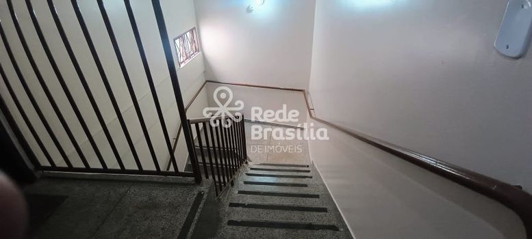 Foto 3 do(a) Apartamento de 2 quartos para alugar em Guará II, Brasília