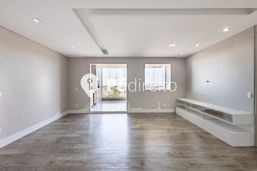 Foto 3 do(a) Apartamento de 3 quartos à venda em Vila Canero, São Paulo