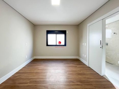 Foto 7 do(a) Casa em Condomínio de 4 quartos à venda em Nacional, Contagem