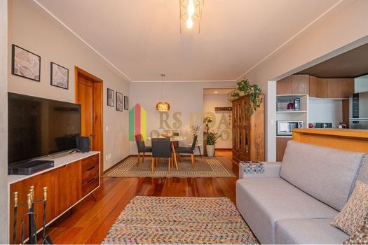Foto 4 do(a) Apartamento de 2 quartos à venda em Mont Serrat, Porto Alegre