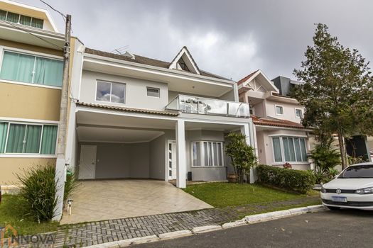 Foto 1 do(a) Casa de 3 quartos à venda em Uberaba, Curitiba