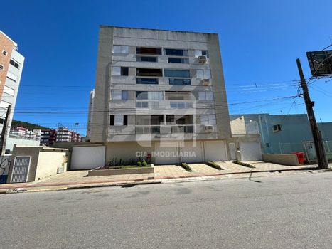 Foto 32 do(a) Apartamento de 3 quartos à venda em Trindade, Florianópolis