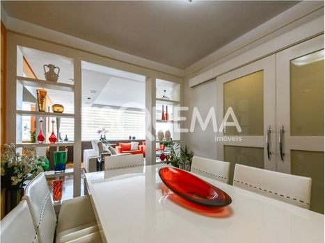 Foto 3 do(a) Apartamento de 3 quartos à venda em Jardim Europa, São Paulo