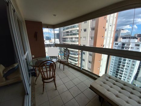 Foto 13 do(a) Apartamento de 3 quartos à venda em Vila Olímpia, São Paulo