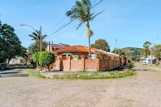 Foto 40 do(a) Casa de 3 quartos à venda em Guarujá, Porto Alegre