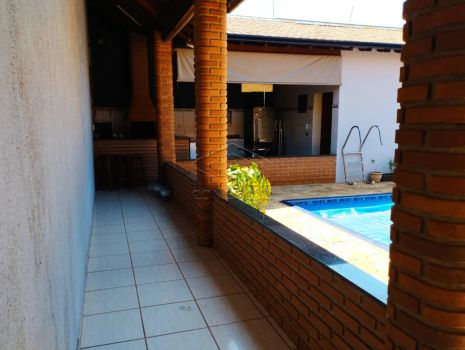 Foto 4 do(a) Casa de 3 quartos à venda em Jardim Alvorada, Bauru