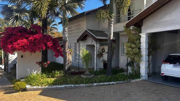 Foto 1 do(a) Fazenda / Sítio / Chácara de 4 quartos à venda em Jardim Tereza Cristina, Jundiaí