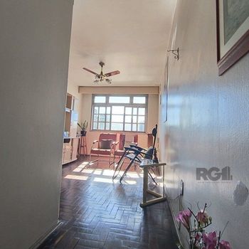 Foto 8 do(a) Flat de 3 quartos à venda em Medianeira, Porto Alegre