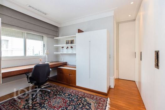 Foto 18 do(a) Apartamento de 5 quartos à venda em Planalto Paulista, São Paulo