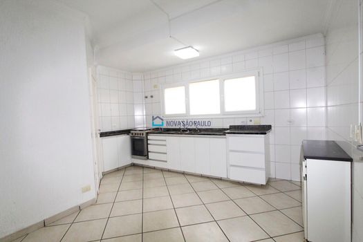 Foto 6 do(a) Casa de 3 quartos à venda em Jardim Oriental, São Paulo