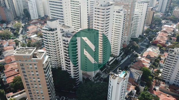 Foto 3 do(a) Apartamento de 4 quartos à venda em Aclimação, São Paulo